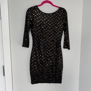 Low Cut Back Dress Black&Gold